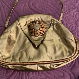 Leather shoulder bag